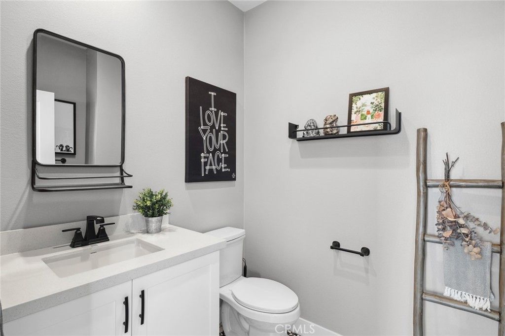listing image 130725264489840588371