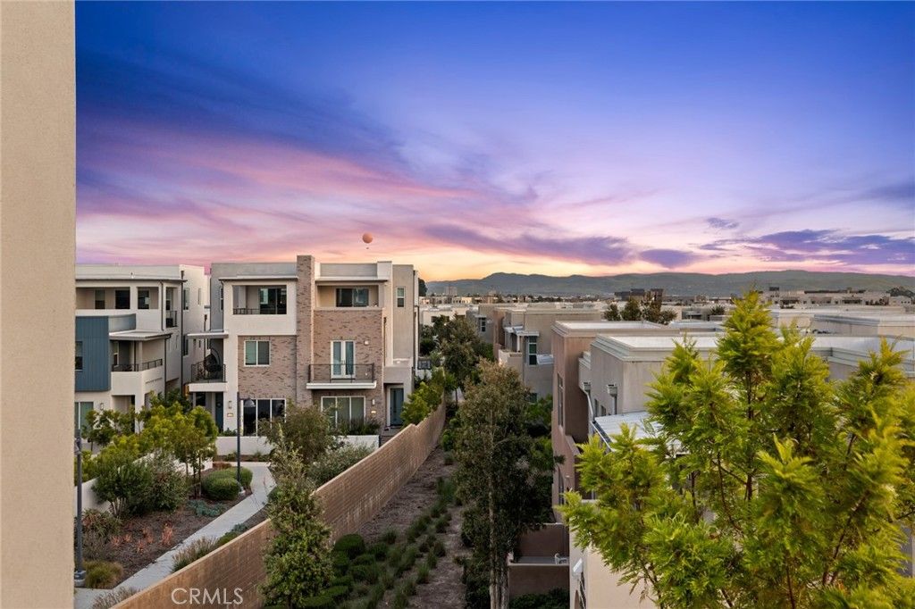 listing image 130723918689966383078