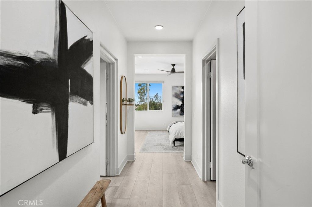 listing image 130729443048711614882