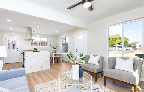 Photo of 924 Florida St St, Imperial Beach, CA 91932 (MLS # 250037590SD)