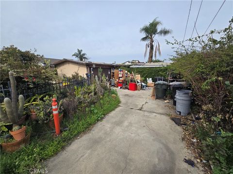 8591 Amy Avenue Garden Grove CA 92841