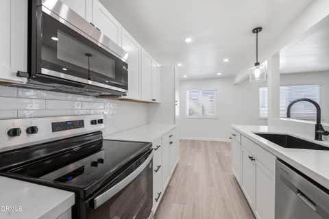 Tiny photo for 1173 Chalmette Avenue, Ventura, CA 93003 (MLS # V1-38041)