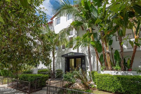 Photo of 4541 Colfax Avenue #101, North Hollywood, CA 91602 (MLS # 226001967)