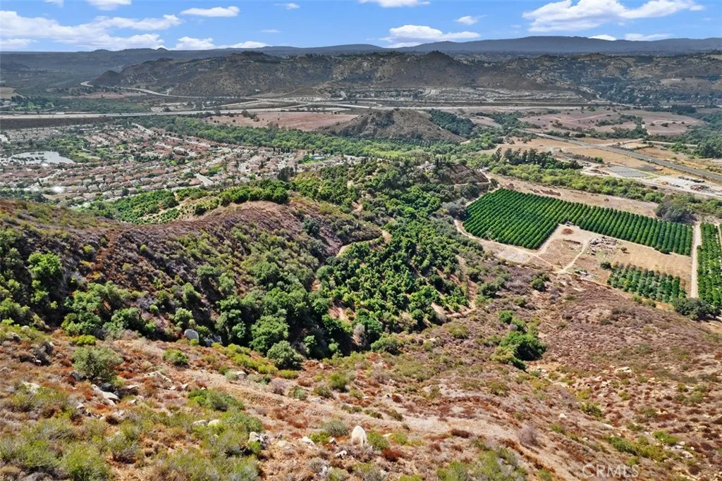 Fallbrook, California 92028, United States, 5 Bedrooms Bedrooms, ,3 BathroomsBathrooms,Residential,Active,213249