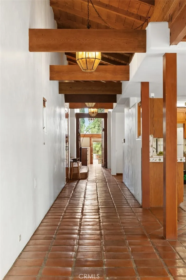 Fallbrook, California 92028, United States, 5 Bedrooms Bedrooms, ,3 BathroomsBathrooms,Residential,Active,213249