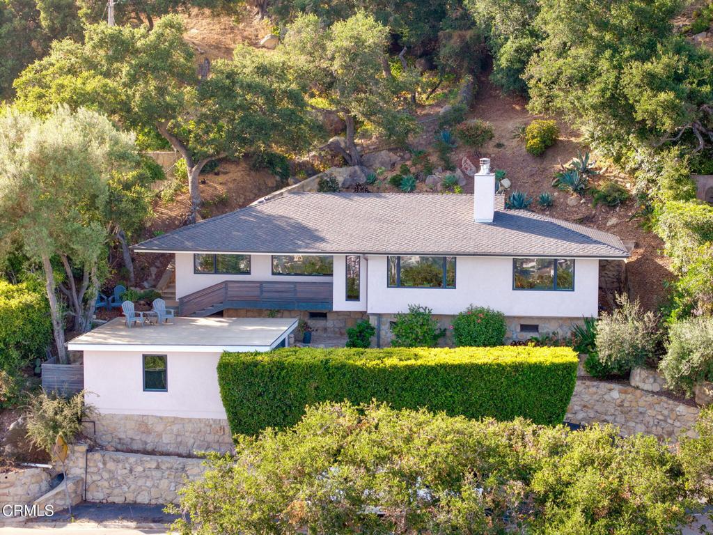 960 Roble Lane