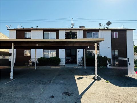 Photo of 326 Stephens Dr, Bakersfield, CA 93304 (MLS # RS26060585)