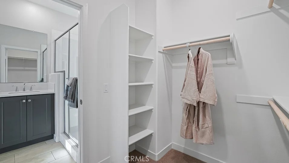 Crest at Metro Heights - Residential