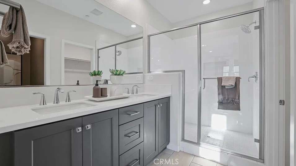 Crest at Metro Heights - Residential