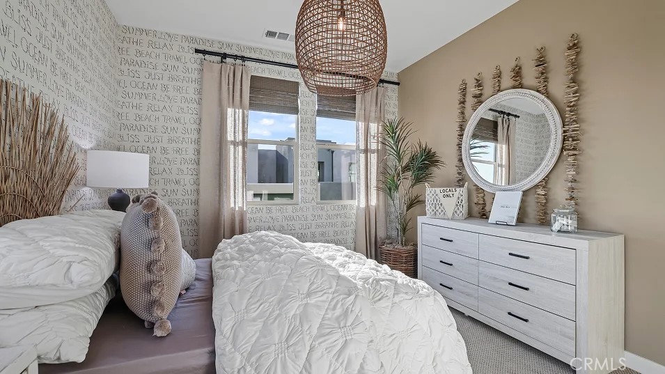 Crest at Metro Heights - Residential
