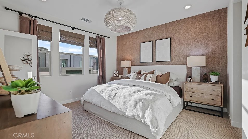 Crest at Metro Heights - Residential