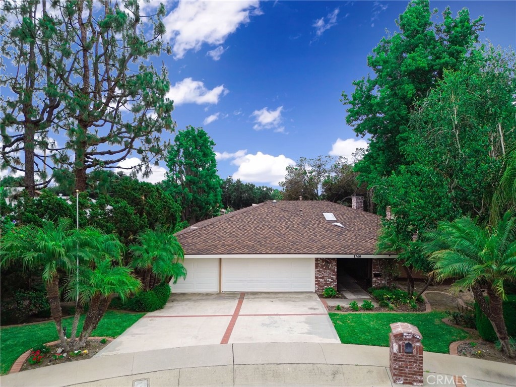 1740 Branch Oak Drive
