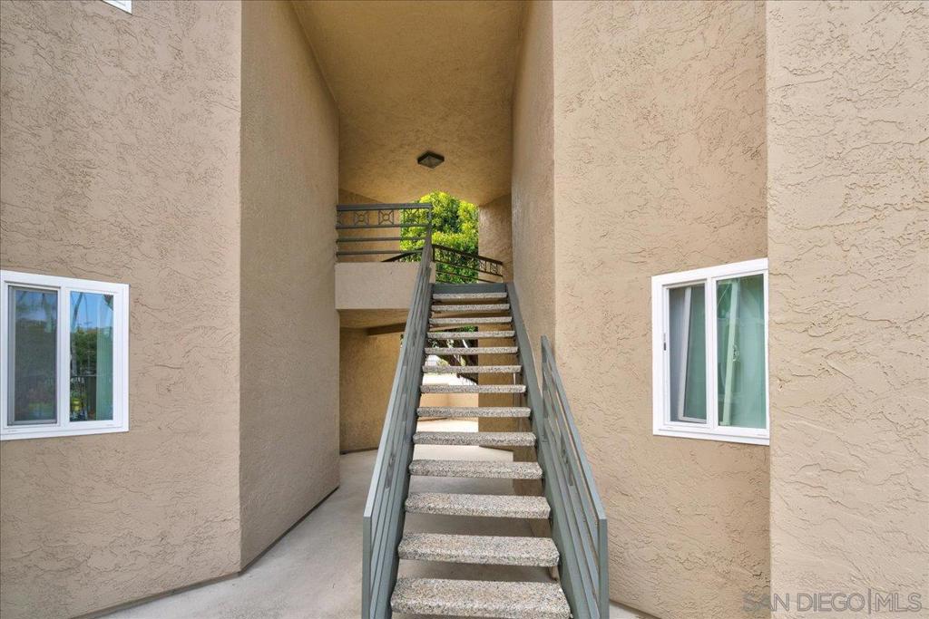 7425 Charmant Dr #2812 E 2812
