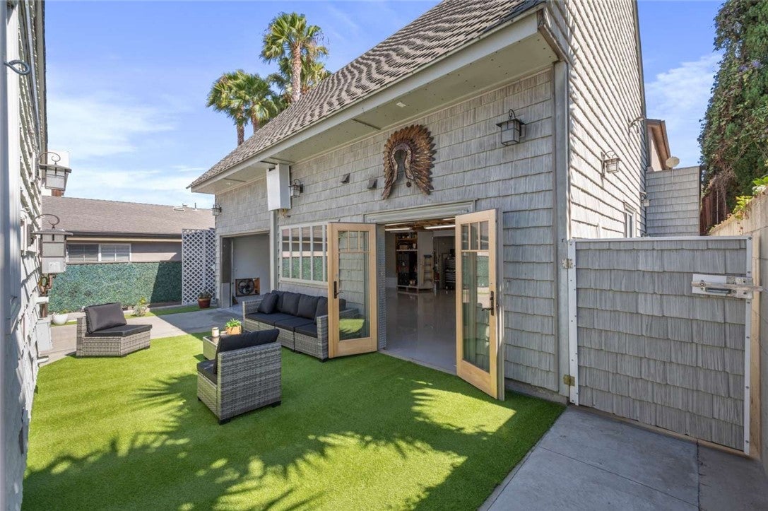 1285 W 23rd Street