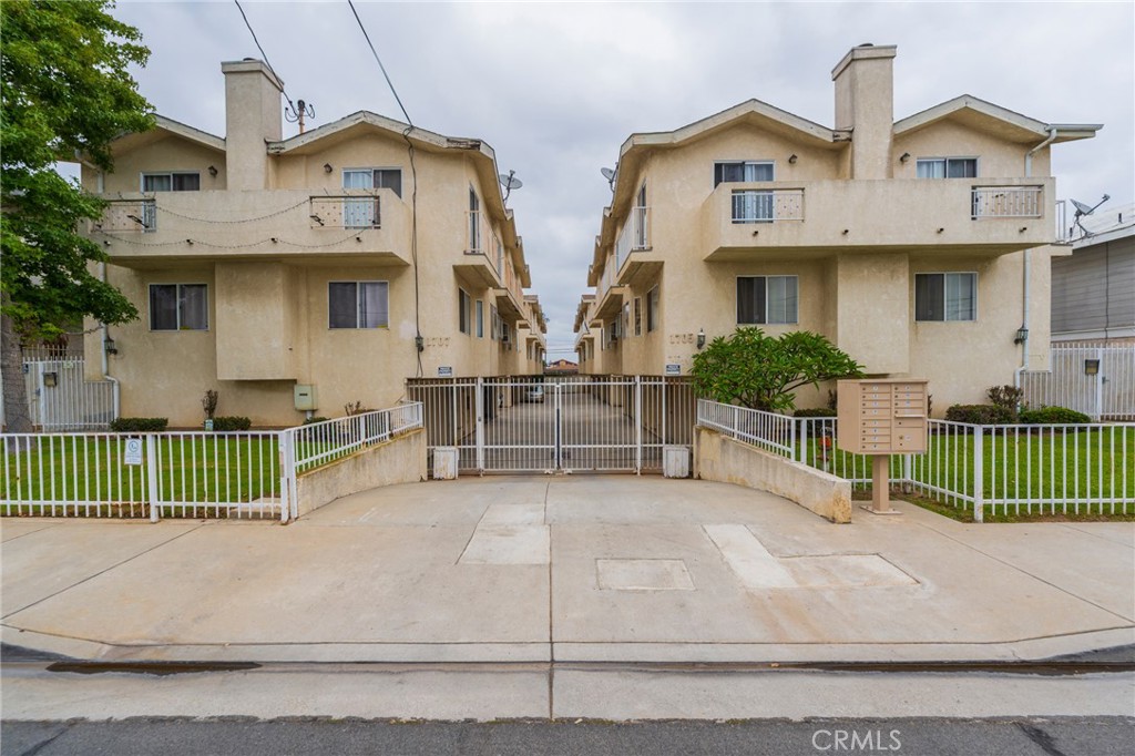Welcome to this stunning 3-story condo nestled in the heart of Gardena. This residence offers 3 bedrooms 2.5 bathrooms and a convenient 2-car garage. All bedroom located up. Upon entering, you'll be greeted by the airy ambiance and modern design of the open and spacious living spaces. The master bedroom ensuite. Central heating ensures winter comfort and AC. The home has wooden floor and move in ready. Located conveniently near schools, local freeways, this home combines comfort, style, and accessibility in one desirable package. Don't miss the opportunity to make this charming Gardena Condo your new home. Schedule your showing today!