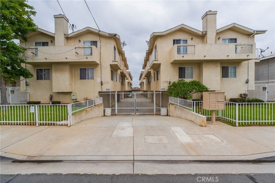 Welcome to this stunning 3-story condo nestled in the heart of Gardena. This residence offers 3 bedrooms 2.5 bathrooms and a convenient 2-car garage. All bedroom located up. Upon entering, you'll be greeted by the airy ambiance and modern design of the open and spacious living spaces. The master bedroom ensuite. Central heating ensures winter comfort and AC. The home has wooden floor and move in ready. Located conveniently near schools, local freeways, this home combines comfort, style, and accessibility in one desirable package. Don't miss the opportunity to make this charming Gardena Condo your new home. Schedule your showing today!