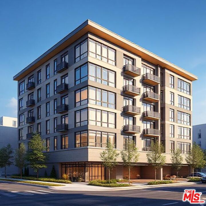 Walking distance to shops, restaurants and movie theaters at the Westfield Shopping Mall in Century City. 19,615 vacant lot, zoned (Q)R3-1, TOC Tier 3. Option I: Citywide Housing Incentive Program (CHIP). Develop 105 units with $14M potential developer's profit. Option II: RTI, Shovel Ready. Develop 34 units with $8.5M potential developer's profit. Call the listing broker for more information.