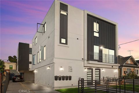 Photo of 1726 Menlo Avenue, Los Angeles, CA 90006 (MLS # BB25262032)