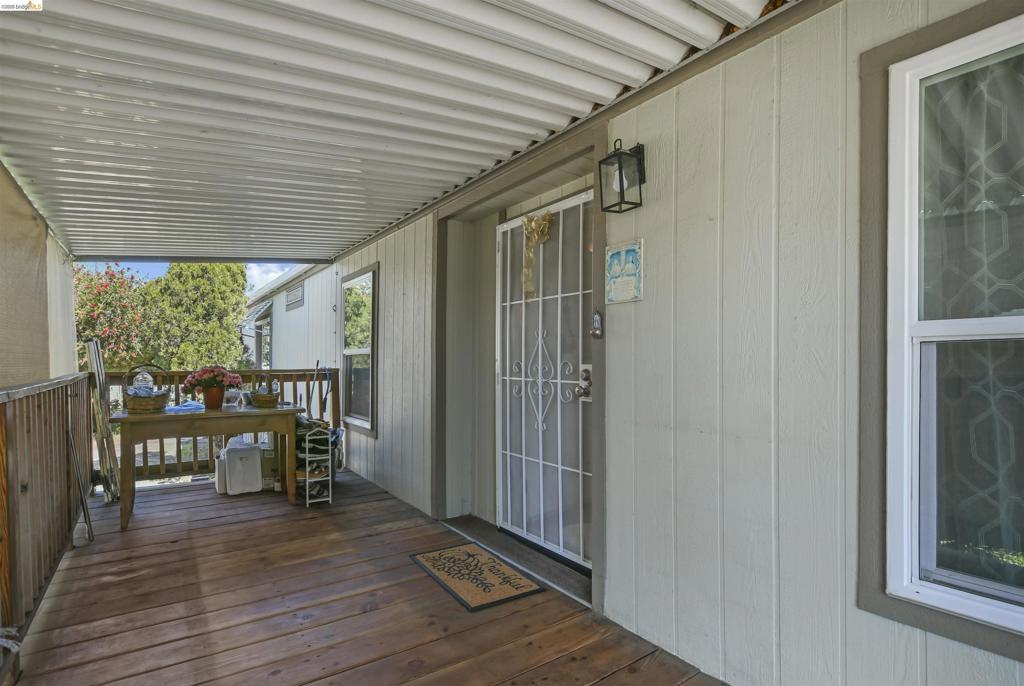 273 Luau Dr