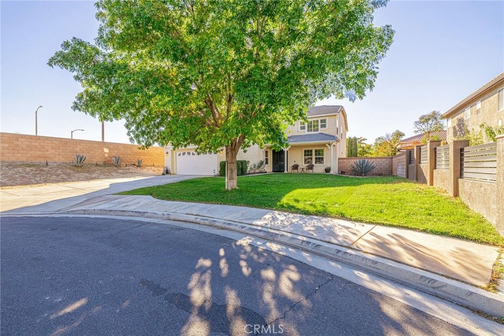 Photo of 43203 Fanchon Avenue, Lancaster, CA 93536 (MLS # SR25238251)