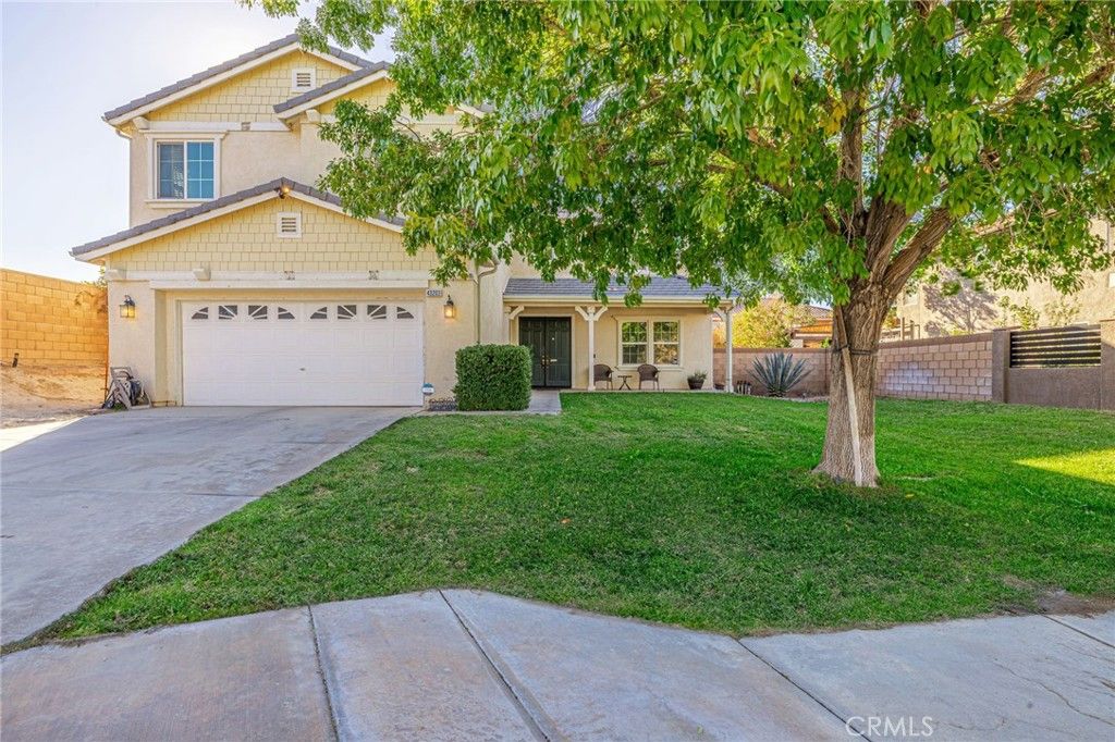 Photo of 43203 Fanchon Avenue, Lancaster, CA 93536 (MLS # SR25238251)