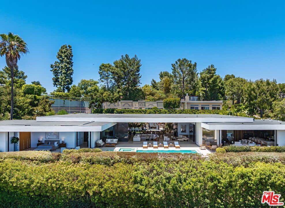 Photo of 1535 Carla Rdg, Beverly Hills, CA 90210 (MLS # 26853007)