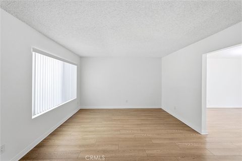 Tiny photo for 20120 Runnymede Street #17, Winnetka, CA 91306 (MLS # SR26048846)