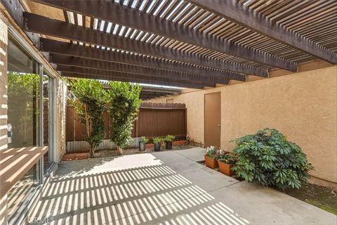 Tiny photo for 20120 Runnymede Street #17, Winnetka, CA 91306 (MLS # SR26048846)