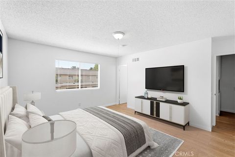 Tiny photo for 20120 Runnymede Street #17, Winnetka, CA 91306 (MLS # SR26048846)