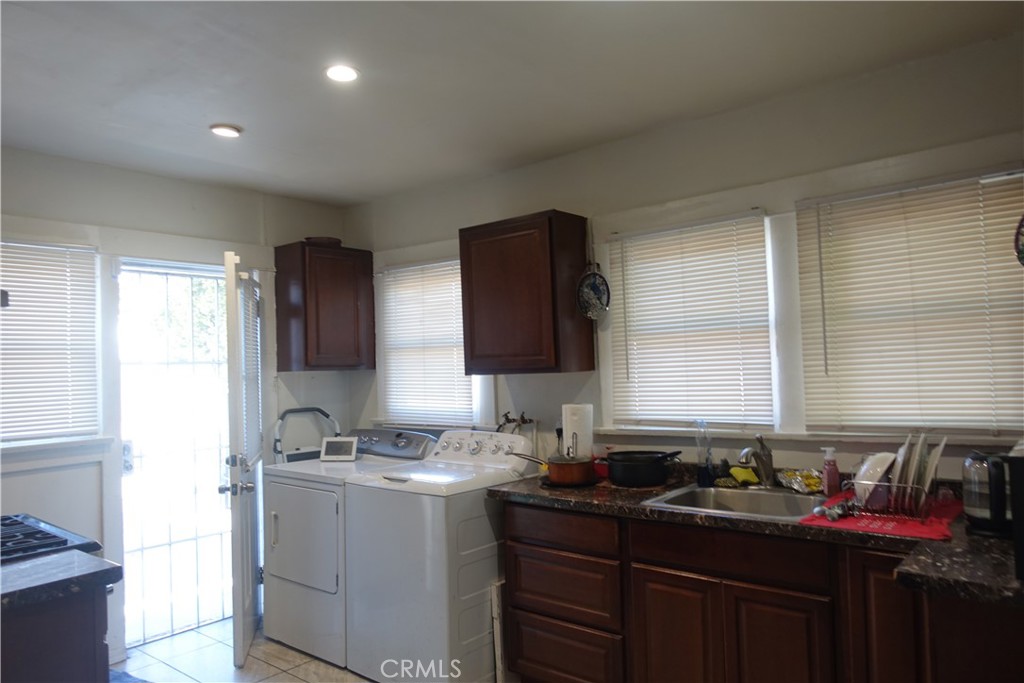 622 W 2nd Street