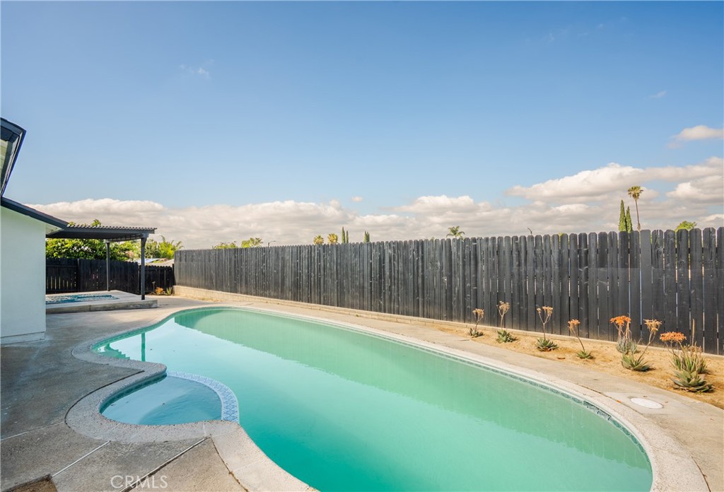 13112 Magnolia Avenue