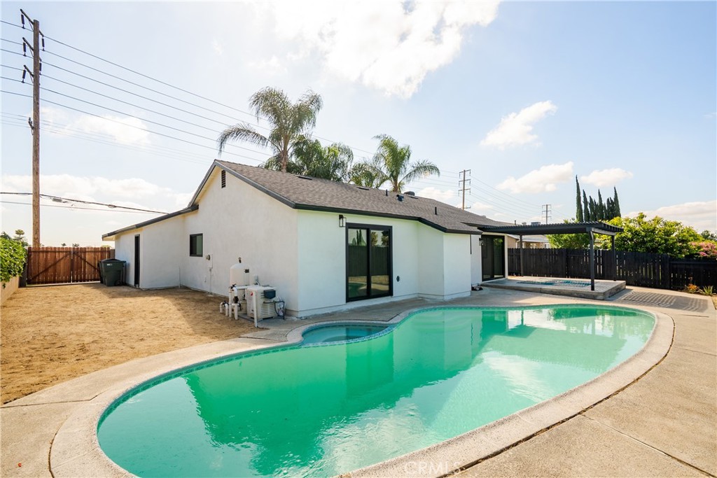 13112 Magnolia Avenue