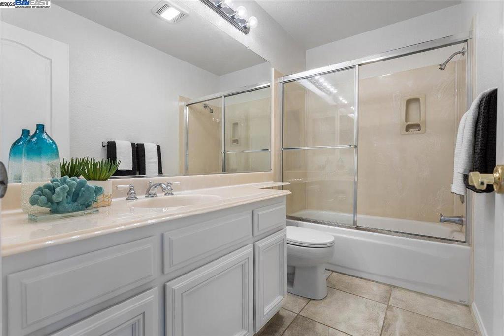 PALOMARES HILLS - Residential