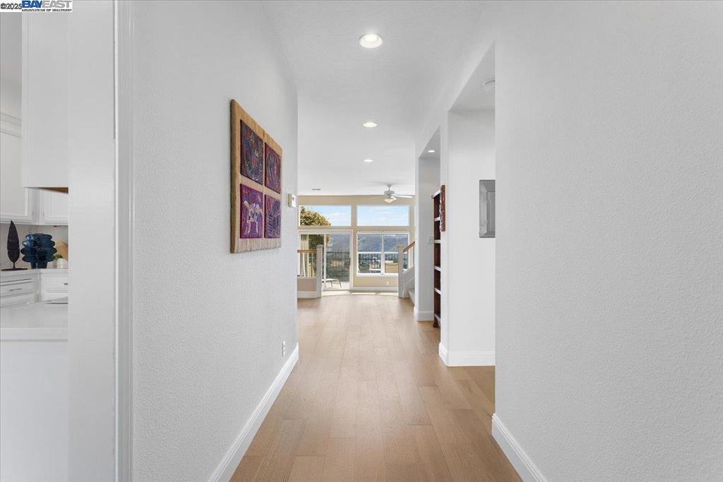 PALOMARES HILLS - Residential