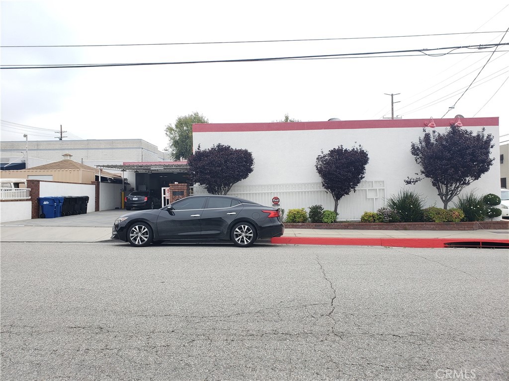 This is a free-standing 5,113 SF building on a 7,650 SF fenced Lot w/ covered parking. It is currently used for food processing. The office area is glass-lined with five private offices, conference room, and open working area. There is a food processing kitchen w/ floor drains, wash-sinks, walk-in cooler, prep area and open production area. The building has polished concrete floors, 100% HVAC, glass-lined offices and two restrooms. There is a double-wide automatic grade level door. There is a fenced parking area with an automatic gate. Additional street parking is also available. Manufacturing Zoning allows light industrial, R&D etc.
This property is located in North Monrovia two blocks above Huntington Drive. It is located a few blocks away from Old Town Monrovia. Close access to the 210 and 605 freeways.