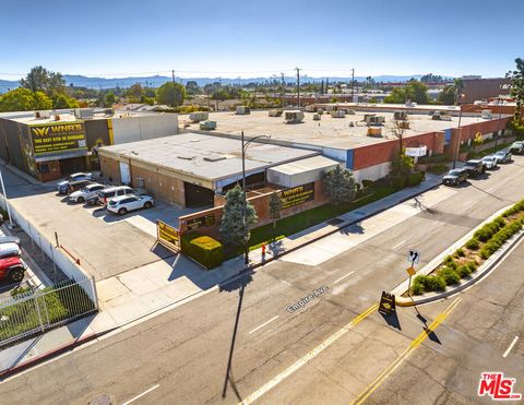 Photo of 3000 W Empire Ave Avenue, Burbank, CA 91504 (MLS # 26847045)
