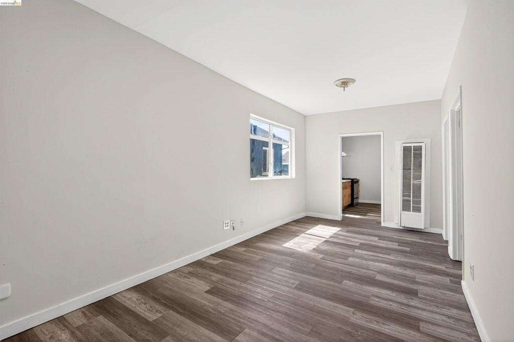 1217 82Nd Ave Ave, Oakland CA 94621