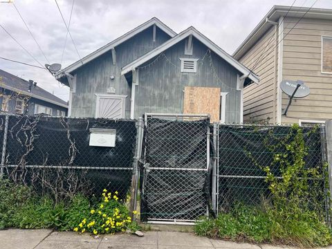 1217 1217 82Nd Ave Oakland CA 94621