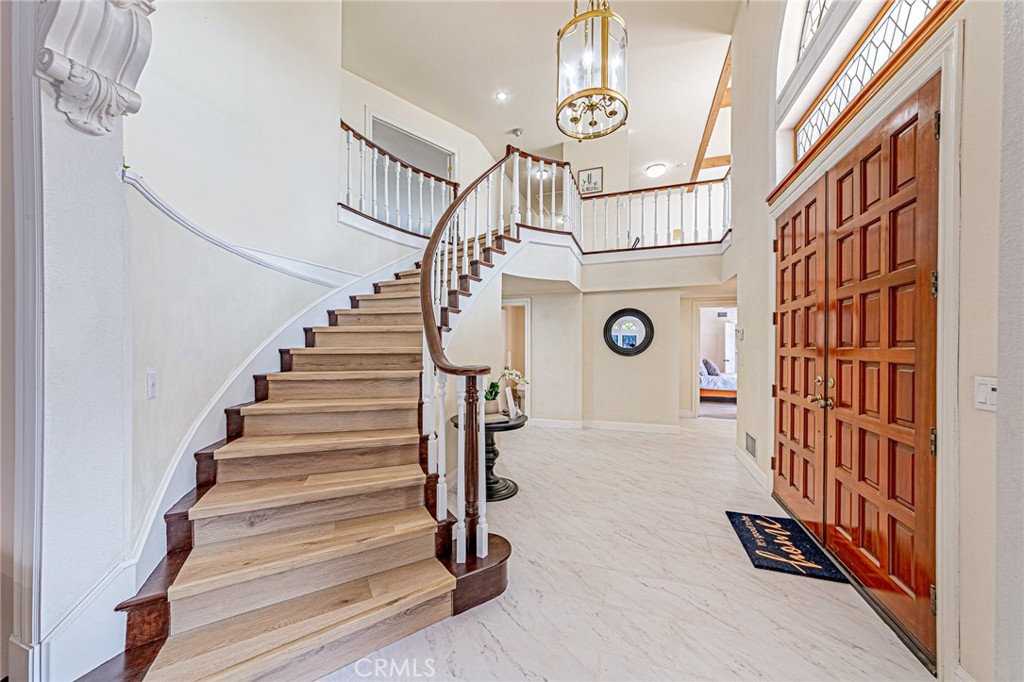 1737 Gainsborough Road