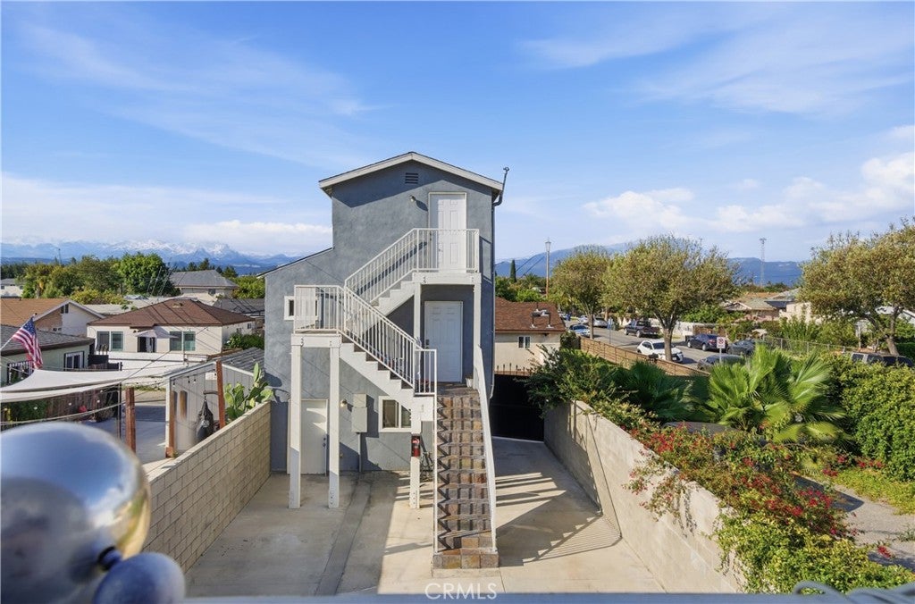 8317 Whittier