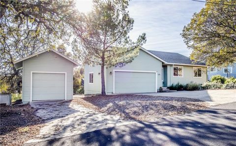 Photo of 15518 Little Peak Rd, Hidden Valley Lake, CA 95467 (MLS # LC26069917)