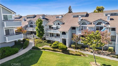 Photo of 26863 Claudette ST #125, Canyon Country, CA 91351 (MLS # SR26167993)