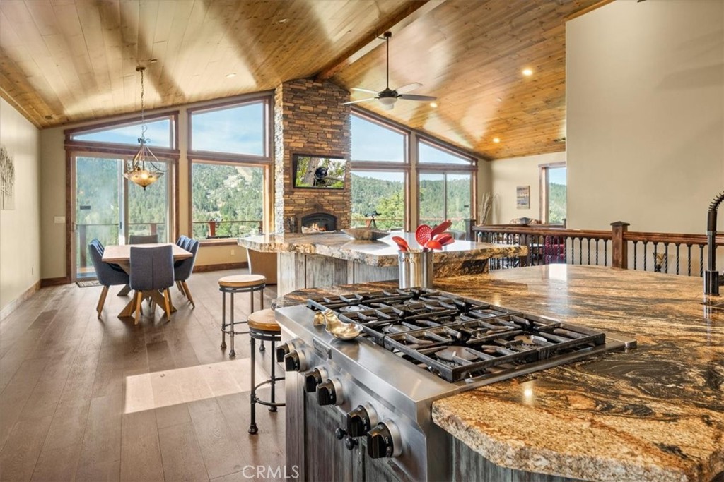 Big Bear Lake, California, 92315, United States, 4 Bedrooms Bedrooms, ,4 BathroomsBathrooms,Residential,Active,2034013