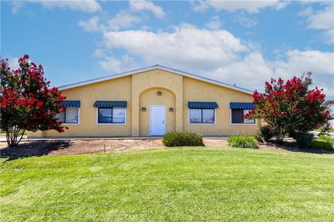 Photo of 9240 Limonite Avenue, Jurupa Valley, CA 92509 (MLS # OC25157829)