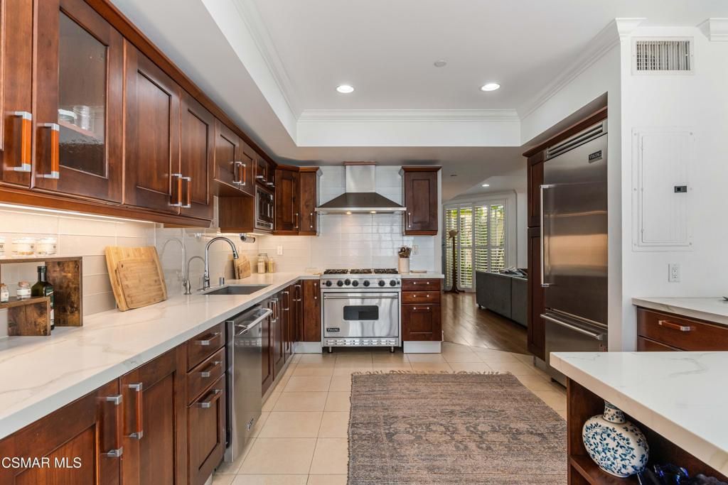 Photo of 1710 Granville Avenue #3, Los Angeles, CA 90025 (MLS # 225004599)