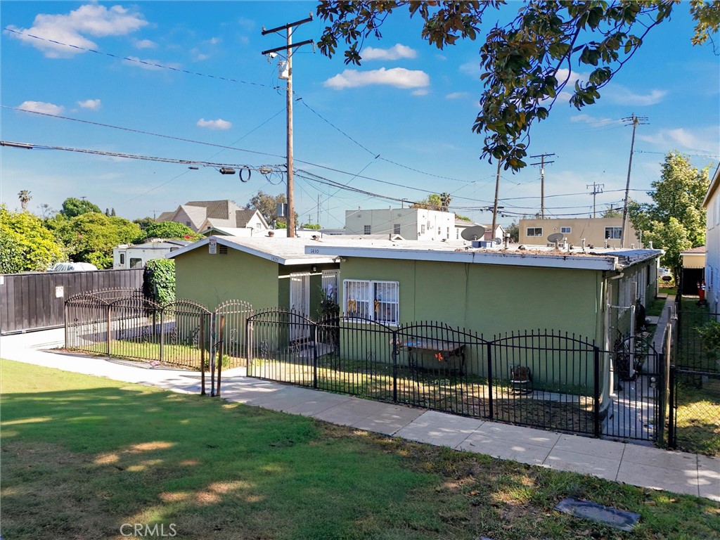 1430 W 19th