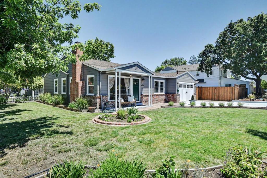 1205 FAIRVIEW Avenue