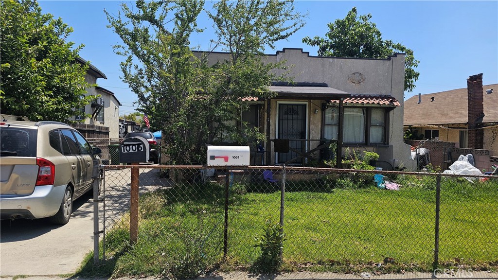 1006 S Concord