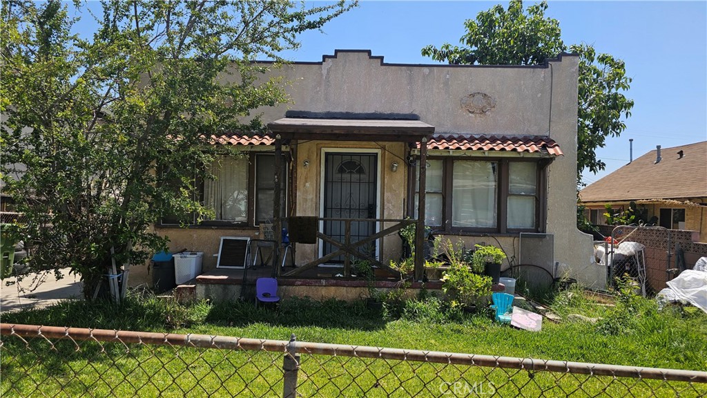 1006 S Concord