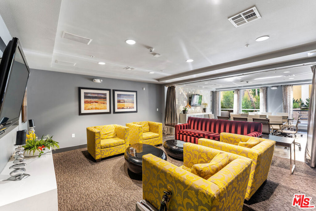 The Ascent - Residential